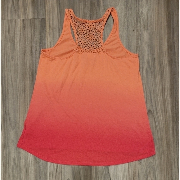 Mossimo Supply Co. Tanktop - Picture 4 of 6